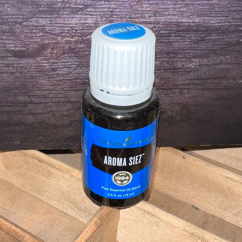 Young Living Aroma Siez Essential Oil - Blue and Black